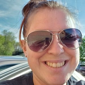 Meet your Posher, Alexandrea